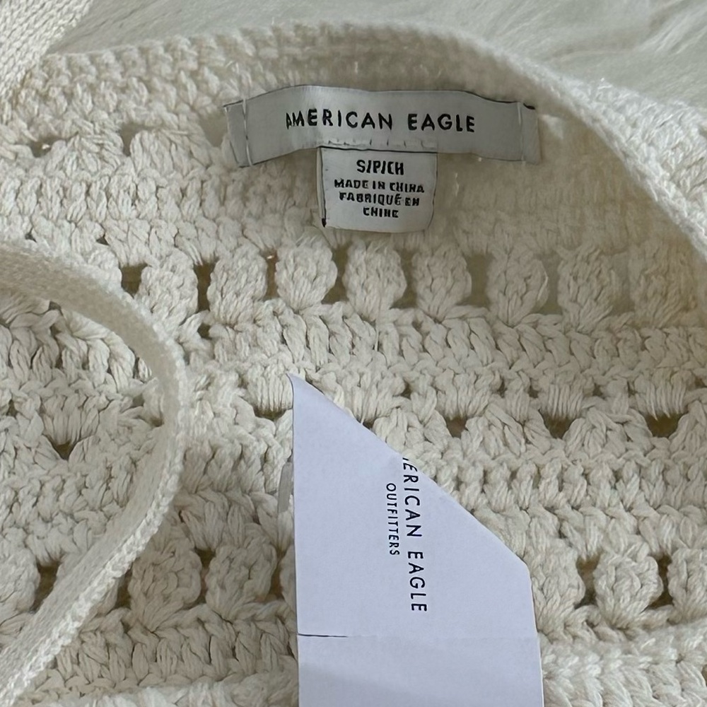 NWT American Eagle Women’s Cream Crochet Crop Top Size Small - Picture 3 of 8